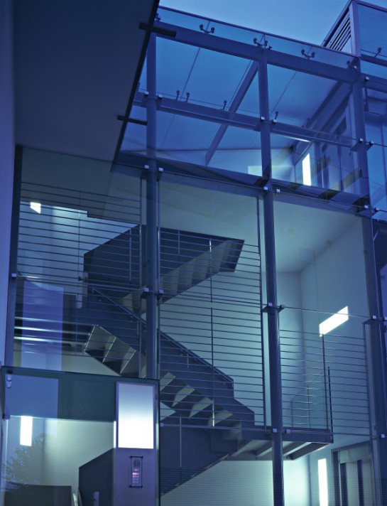 Facciate e coperture in vetro e metallo