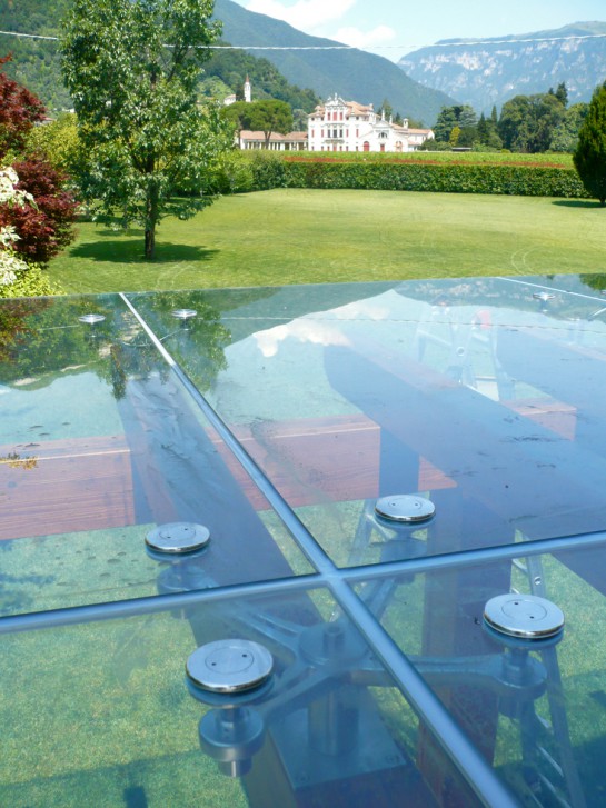 Facciate e coperture in vetro e metallo