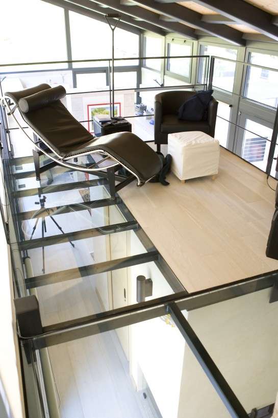 Scale e parapetti in vetro e acciaio