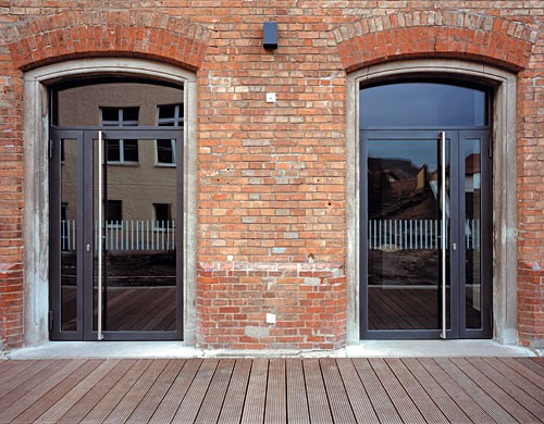 Serramenti in acciaio e in bronzo